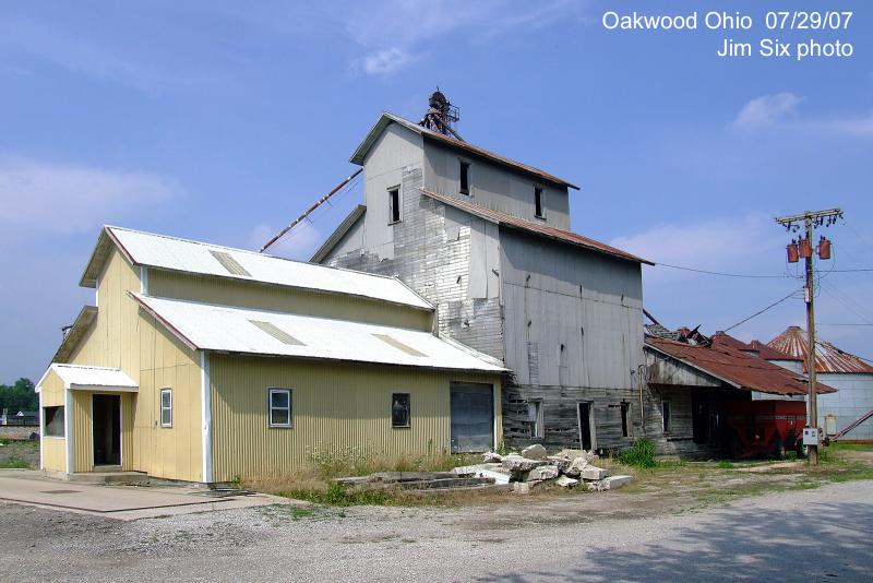 Modeling Grain Elevators and Feed Mills Model Railroad Hobbyist magazine